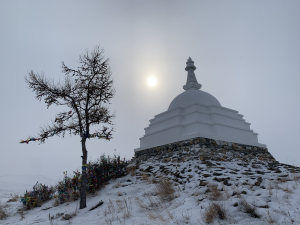 Stupa op eiland Ogoj